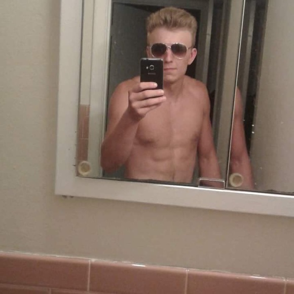 Meet your Posher, Jacob - Picture 5 of 7